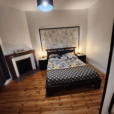 Appartement Chaleureux Refait A Neuf Vic-sur-Cère